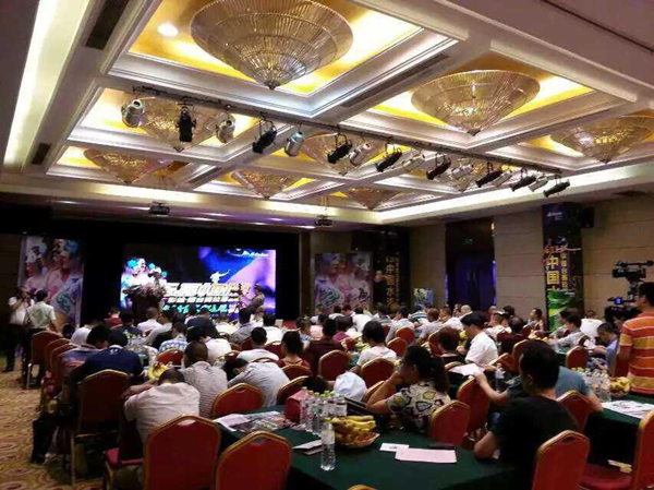 阿里大師“6.18中國水漆”彩繪擂臺賽杭州舉行(轉(zhuǎn))