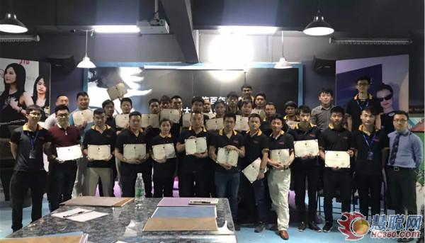 慧聰涂料網(wǎng)訊:GIOVANNI喬瓦尼藝術(shù)涂料涂裝工藝培訓(xùn)圓滿結(jié)束