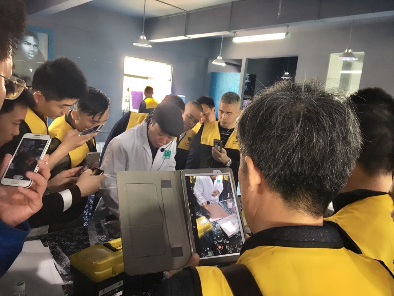 GIOVANNI喬瓦尼藝術涂料培訓現(xiàn)場 GIOVANNI喬瓦尼藝術涂料培訓現(xiàn)場