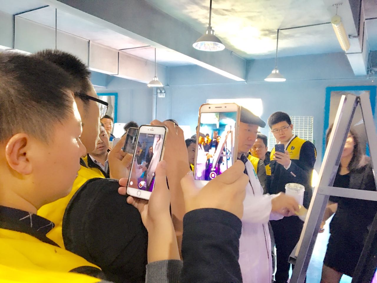 GIOVANNI喬瓦尼藝術涂料培訓現(xiàn)場 GIOVANNI喬瓦尼藝術涂料培訓現(xiàn)場